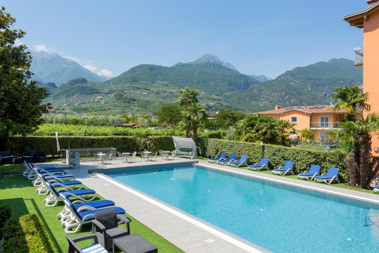 Appartamento Campagnola Piano Terra Con Giardino Privato Exteriör bild