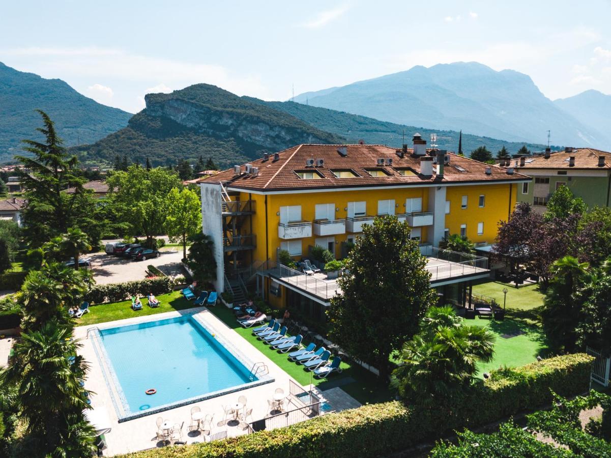 Appartamento Campagnola Piano Terra Con Giardino Privato Exteriör bild