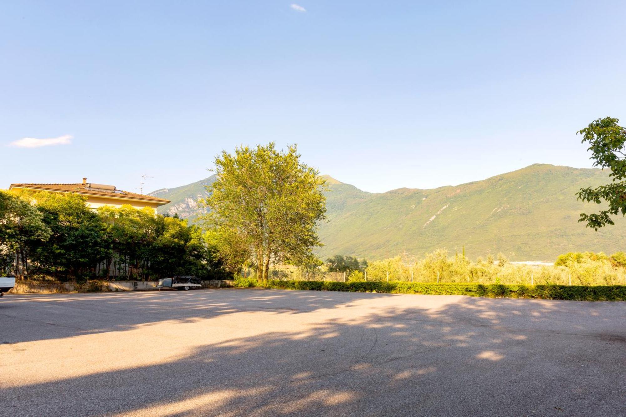 Appartamento Campagnola Piano Terra Con Giardino Privato Exteriör bild